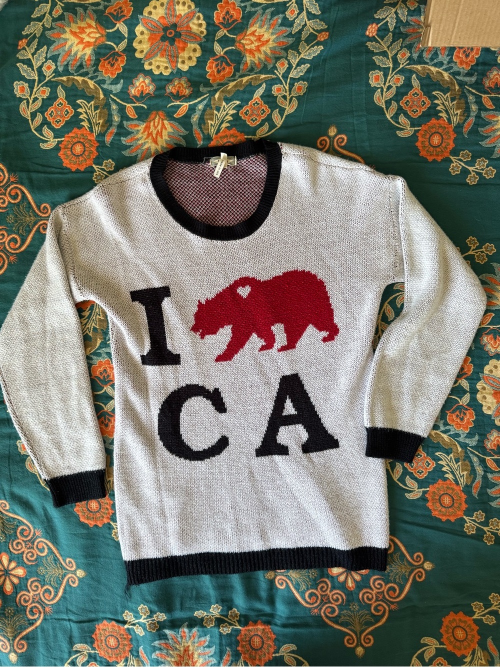 I heart CA sweater.